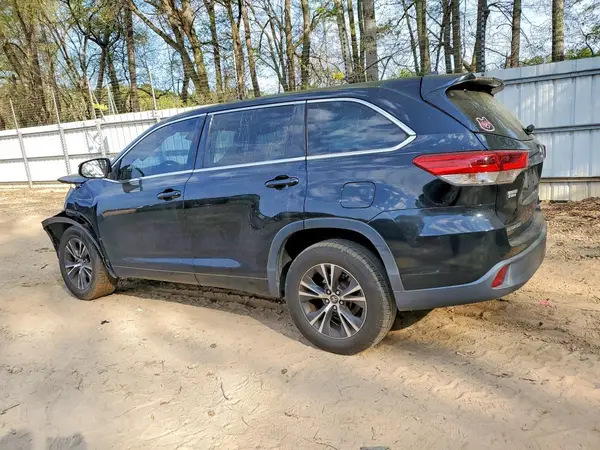 5TDZZRFH2JS247582 2018 TOYOTA HIGHLANDER - Image 2