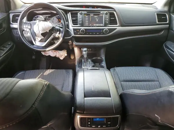 5TDZZRFH2JS247582 2018 TOYOTA HIGHLANDER - Image 8