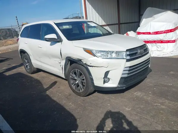 5TDZZRFH2JS259604 2018 TOYOTA HIGHLANDER - Image 1