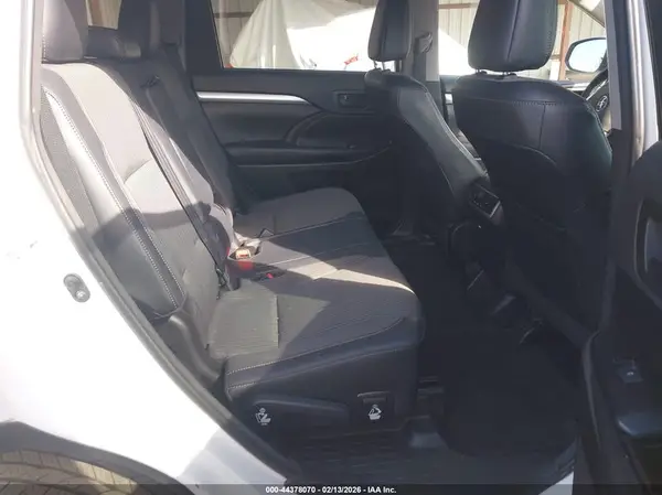 5TDZZRFH2JS259604 2018 TOYOTA HIGHLANDER - Image 8