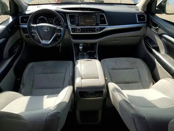 5TDZZRFH2JS260736 2018 TOYOTA HIGHLANDER - Image 8