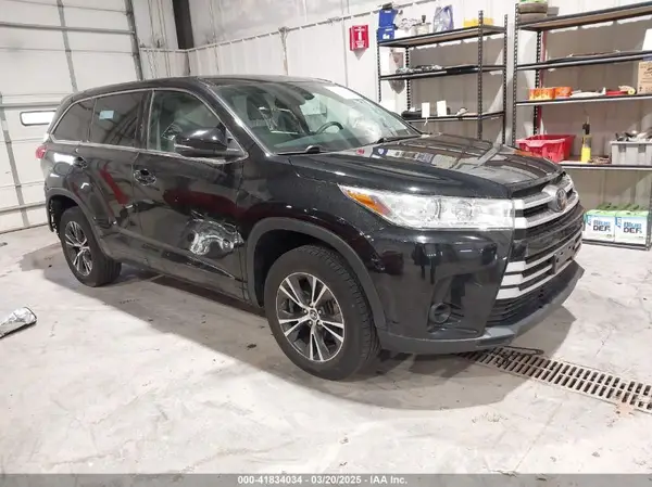 5TDZZRFH2JS271638 2018 TOYOTA HIGHLANDER - Image 1
