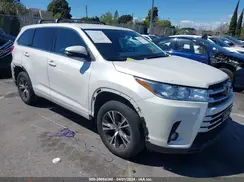 5TDZZRFH2JS278492 2018 TOYOTA HIGHLANDER