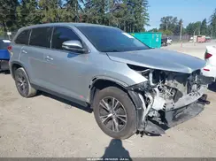 5TDZZRFH2KS293592 2019 TOYOTA HIGHLANDER