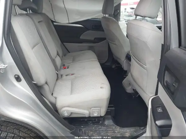 5TDZZRFH2KS297285 2019 TOYOTA HIGHLANDER - Image 8