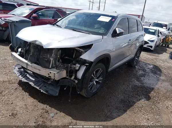 5TDZZRFH2KS298808 2019 TOYOTA HIGHLANDER - Image 2