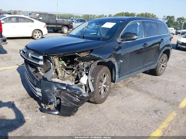 5TDZZRFH2KS298887 2019 TOYOTA HIGHLANDER - Image 2