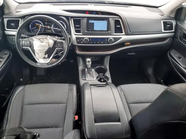5TDZZRFH2KS305532 2019 TOYOTA HIGHLANDER - Image 8