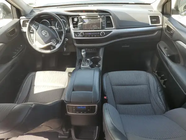 5TDZZRFH2KS306373 2019 TOYOTA HIGHLANDER - Image 8