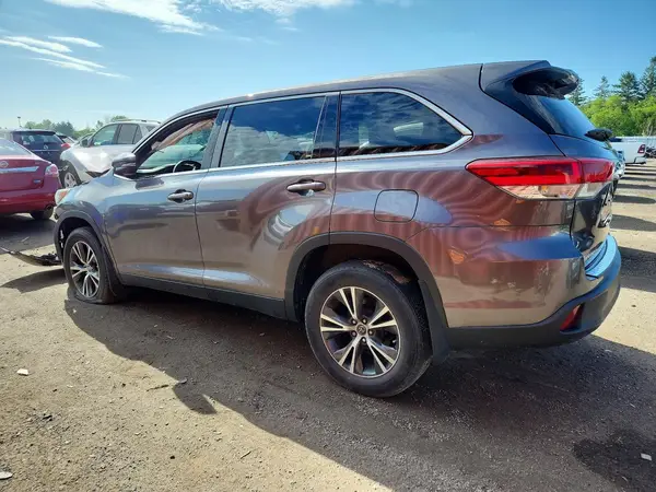 5TDZZRFH2KS308334 2019 TOYOTA HIGHLANDER - Image 2