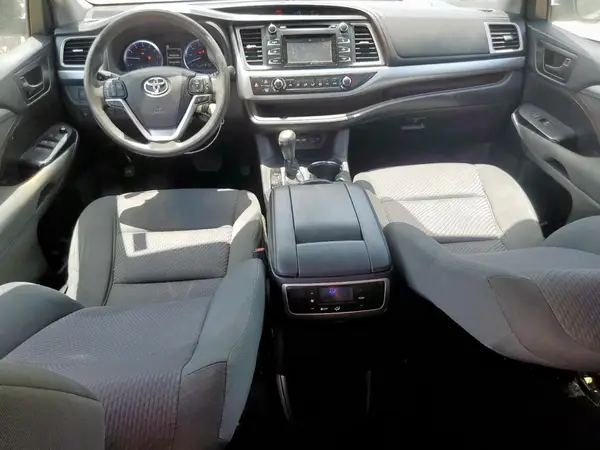 5TDZZRFH2KS312853 2019 TOYOTA HIGHLANDER - Image 8