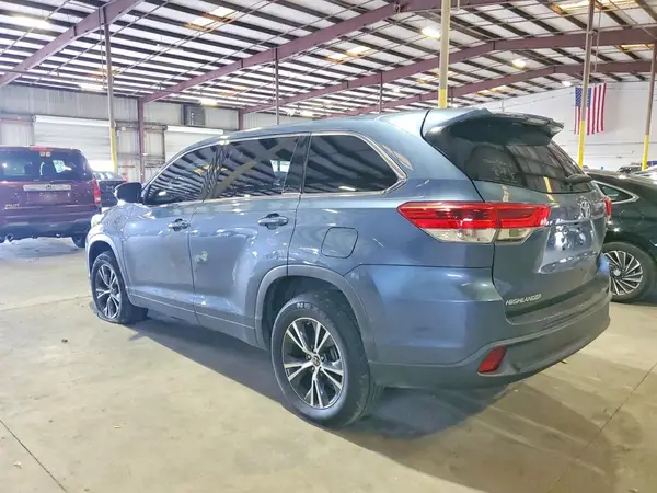 5TDZZRFH2KS313713 2019 TOYOTA HIGHLANDER - Image 2