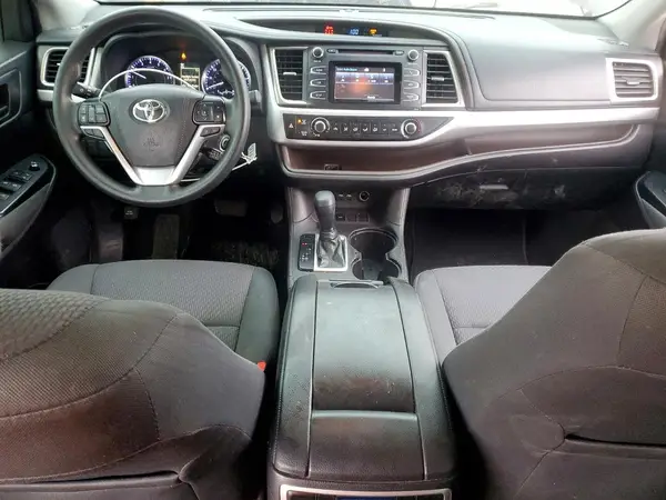 5TDZZRFH2KS320175 2019 TOYOTA HIGHLANDER - Image 8