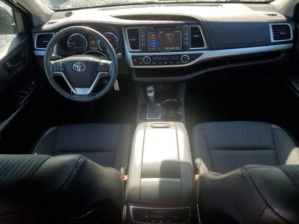 5TDZZRFH2KS330611 2019 TOYOTA HIGHLANDER - Image 8