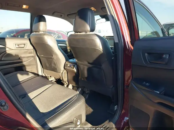 5TDZZRFH2KS330818 2019 TOYOTA HIGHLANDER - Image 8