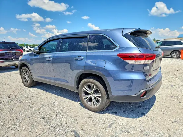 5TDZZRFH2KS336134 2019 TOYOTA HIGHLANDER - Image 2