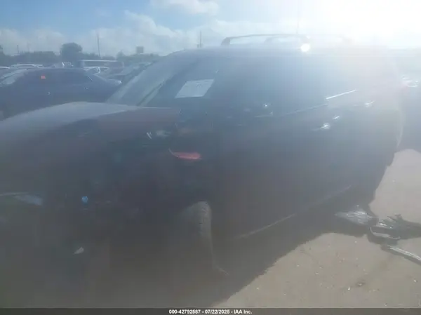 5TDZZRFH2KS339129 2019 TOYOTA HIGHLANDER - Image 2
