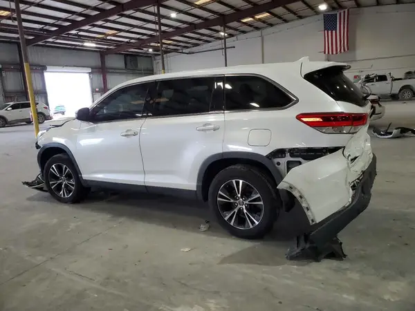 5TDZZRFH2KS357226 2019 TOYOTA HIGHLANDER - Image 2