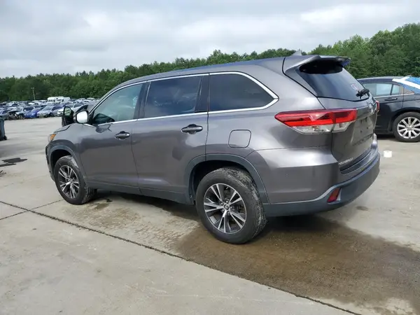 5TDZZRFH2KS364161 2019 TOYOTA HIGHLANDER - Image 2