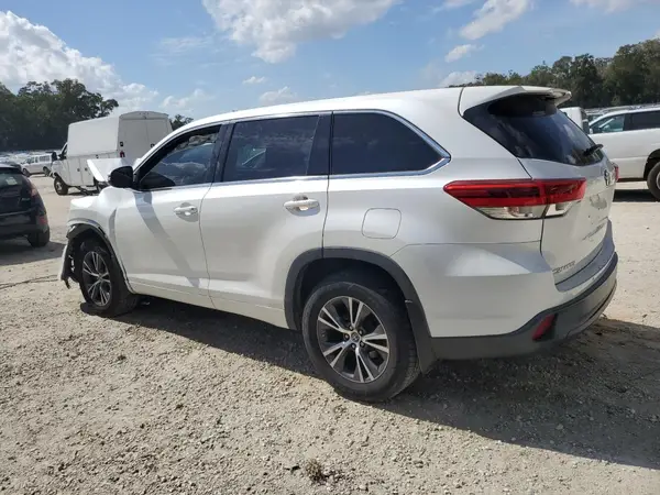 5TDZZRFH3HS199035 2017 TOYOTA HIGHLANDER - Image 2