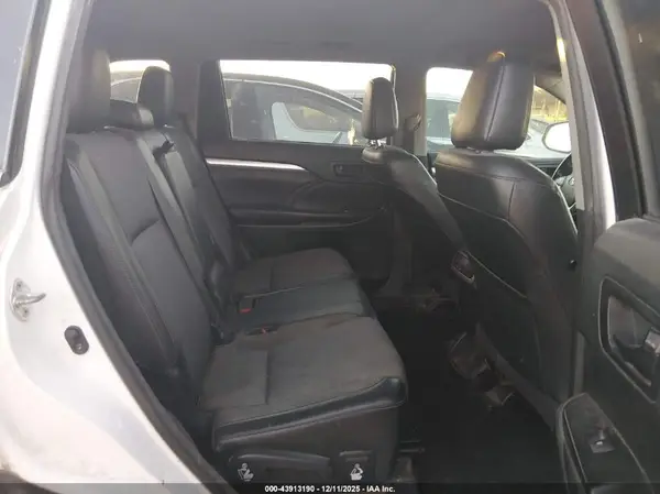 5TDZZRFH3HS205187 2017 TOYOTA HIGHLANDER - Image 8