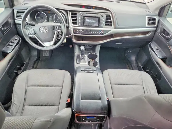 5TDZZRFH3JS239636 2018 TOYOTA HIGHLANDER - Image 8