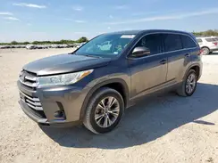 5TDZZRFH3JS266075 2018 TOYOTA HIGHLANDER