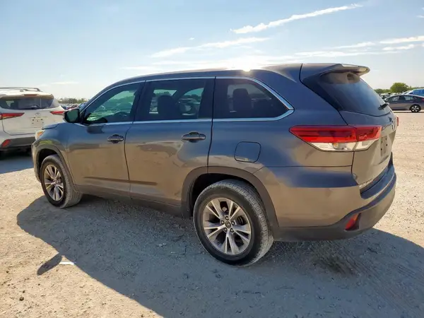 5TDZZRFH3JS266075 2018 TOYOTA HIGHLANDER - Image 2