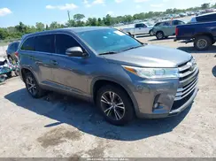 5TDZZRFH3JS267792 2018 TOYOTA HIGHLANDER