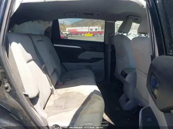 5TDZZRFH3JS280154 2018 TOYOTA HIGHLANDER - Image 8