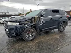 5TDZZRFH3JS281143 2018 TOYOTA HIGHLANDER