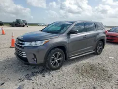 5TDZZRFH3JS285922 2018 TOYOTA HIGHLANDER