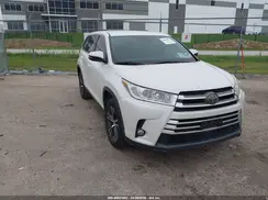 5TDZZRFH3KS291155 2019 TOYOTA HIGHLANDER