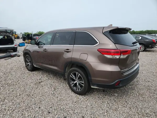 5TDZZRFH3KS293438 2019 TOYOTA HIGHLANDER - Image 2