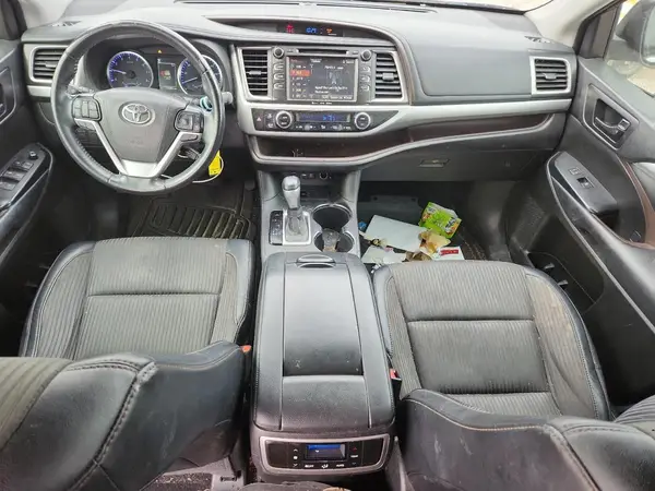 5TDZZRFH3KS293438 2019 TOYOTA HIGHLANDER - Image 8