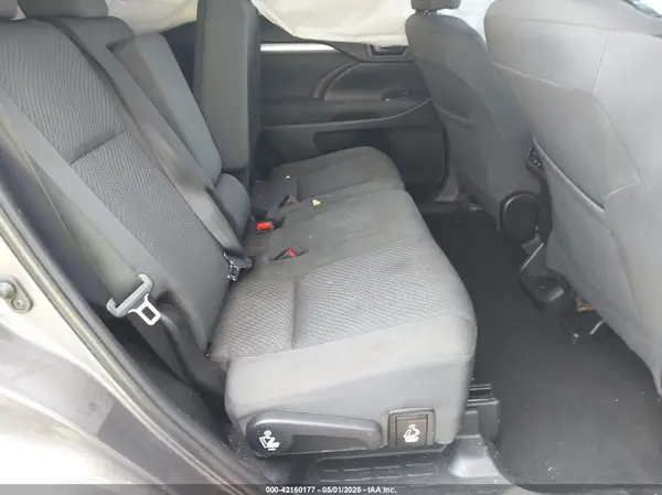 5TDZZRFH3KS325109 2019 TOYOTA HIGHLANDER - Image 8
