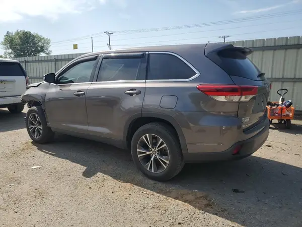 5TDZZRFH3KS335266 2019 TOYOTA HIGHLANDER - Image 2