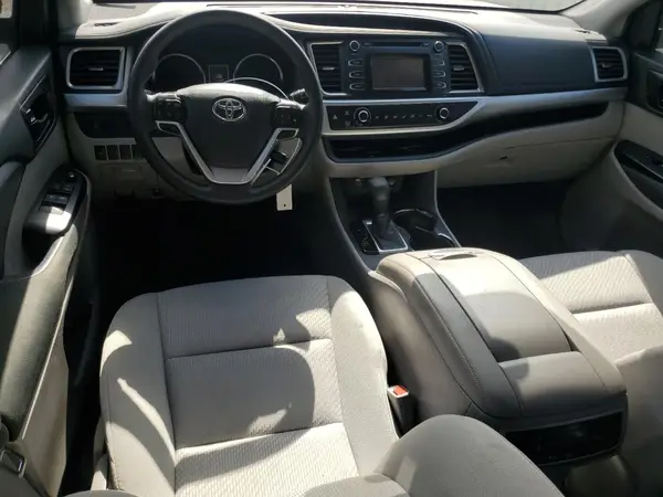5TDZZRFH3KS335266 2019 TOYOTA HIGHLANDER - Image 8