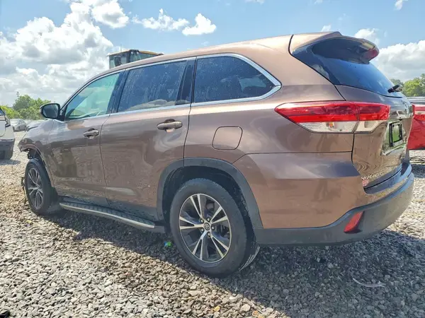 5TDZZRFH3KS335574 2019 TOYOTA HIGHLANDER - Image 2