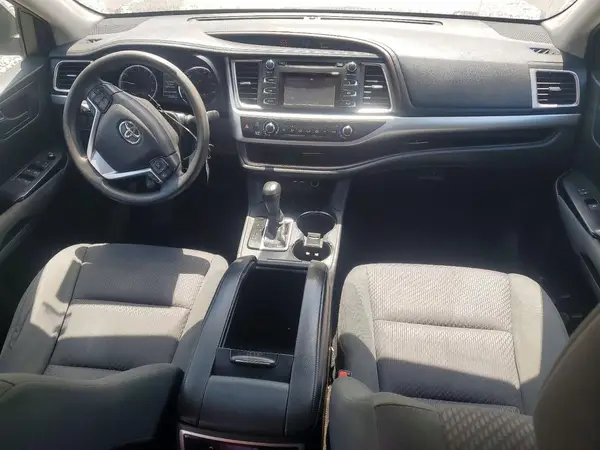 5TDZZRFH3KS335574 2019 TOYOTA HIGHLANDER - Image 8