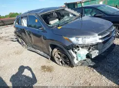 5TDZZRFH3KS352956 2019 TOYOTA HIGHLANDER
