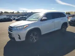 5TDZZRFH3KS354853 2019 TOYOTA HIGHLANDER