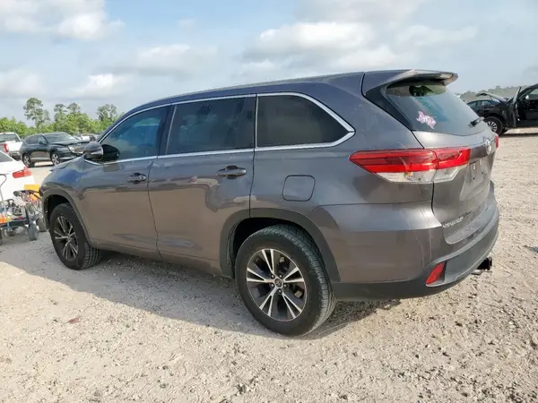 5TDZZRFH4HS196788 2017 TOYOTA HIGHLANDER - Image 2