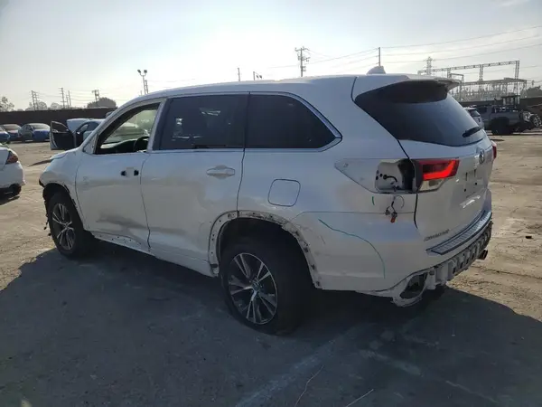5TDZZRFH4HS211225 2017 TOYOTA HIGHLANDER - Image 2