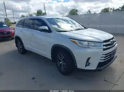 5TDZZRFH4HS211970 2017 TOYOTA HIGHLANDER