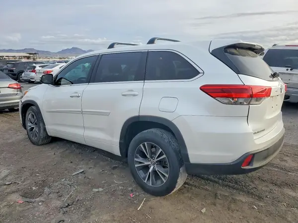 5TDZZRFH4HS212309 2017 TOYOTA HIGHLANDER - Image 2