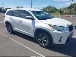 5TDZZRFH4HS229028 2017 TOYOTA HIGHLANDER