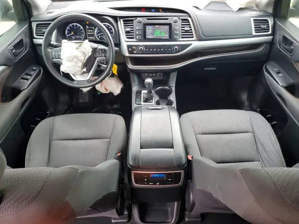 5TDZZRFH4HS229773 2017 TOYOTA HIGHLANDER - Image 8