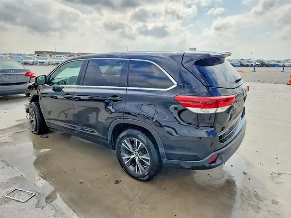 5TDZZRFH4JS243467 2018 TOYOTA HIGHLANDER - Image 2