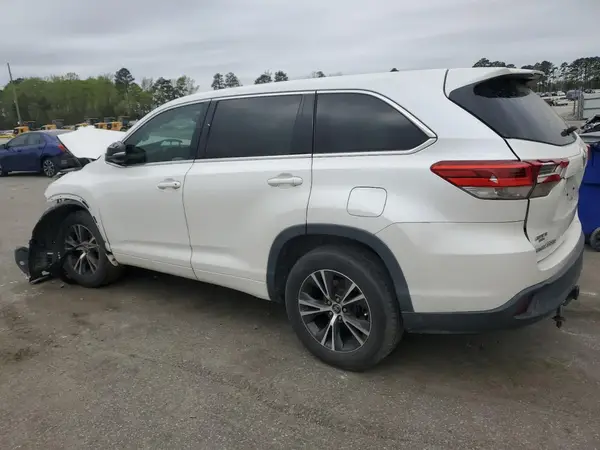 5TDZZRFH4JS247194 2018 TOYOTA HIGHLANDER - Image 2